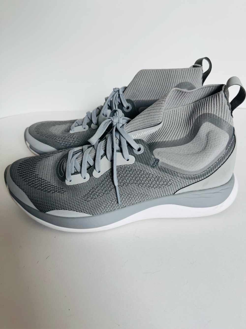 EUC Lululemon Chargefeel Charcoal Grey Knit High-Top Sneakers, US11